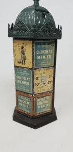 CHOCOLAT MENIER , Colonne Morris formant distributeur à chocolat, H...