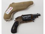 Un revolver Calibre 6mm  velo-dog - Epoque XIXème -...