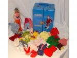 BARBIE Mattel (années 60) Lot comprenant une poupée SKIPPER ...