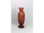 LEGRAS -  Un vase en verre doublé à décor...
