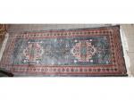 Un tapis galerie en laine - PAKISTAN - 204x81cm
