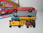 CORGI TOYS, 4 modèles dont : ref 467 Routemaster bus...