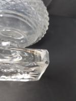 SAINT LOUIS : Un vase médicis en cristal taillé -...
