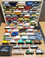 Collection de 83 fourgons Citroën HY 1/43ème (séries kiosques pour...