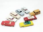 DINKY TOYS, 8 modèles dont : Peugeot 304, 404 berline,...