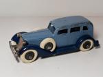 TOOTSIETOY (USA, années 30) Graham sedan lavande/chassis bleu C ...