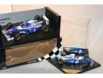2 modèles F1 à grande échelle : MINICHAMPS 1/18 Williams...