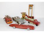 5 anciens jouets en tôle : JNF Mercedes 26cm, CR...