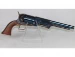 Un revolver bleuï - VS 1947 n° 01424 - poudre...
