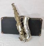 *Un saxophone DOLMET Paris Mantes n°22825 incomplet à restaurer -...