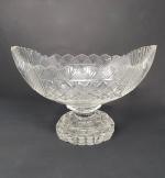 Une coupe en cristal taillé - époque fin XIXème -...