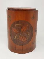 Un pot à pinceaux en bambou à décor de hérons...