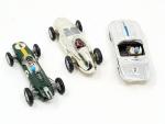 CORGI TOYS, 3 modèles course : Jaguar E chromée A.o,...