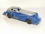 MANOIL (USA, v.1940) coupé futuriste à carrosserie enveloppante , bleu/argent,...