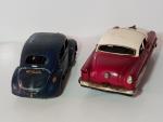 2 voitures jouets en tôle :C.I.J. Renault 4cv bleue L...