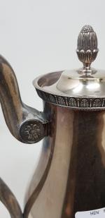 CHRISTOFLE - Un service thé-café en métal argenté - anses...