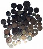 Ensemble de plus de 120 monnaies bronzes, de l'antiquité au...