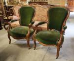 * Une paire de fauteuils de style Louis XV -...