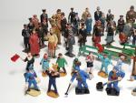 Lot de figurines ferroviaires (personnels et voyageurs) dont 35 plomb...