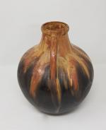 Gilbert METENIER (XXe siècle) - Un vase en grès flammé...