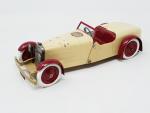 MECCANO France (1935) auto sport démontable en tôle laquée crème...