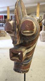 Un masque Songye Kifwebe en bois polychrome - RDC -...