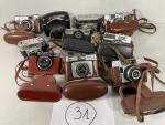Lot comprenant : 10 appareil compacts dont 5 AGFA, 2...