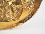 CLODION (d'après).
Plaque ovale en métal "Marchandes d'amours" 
Signée.
Dim. 15 x...