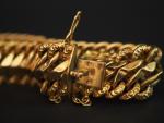 Bracelet gourmette en or. 
Poids : 24,40 g