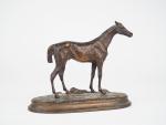 I. BONHEUR.
"Etalon". 
Sculpture en bronze à patine brune.
Signée.
Dim. 16,5 x...