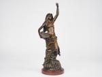 COUDRAY.
"Jeune pêcheuse de perle".
Sculpture en bronze à patine médaille. 
Signée.
H....