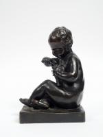 Sujet XIXe en bronze à patine brune ''L'amour et l'oiseau".
H....