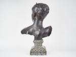 Alexandre FALGUIERES. 
"Buste de Diane".
Sculpture en bronze à patine brune.
Signée,...