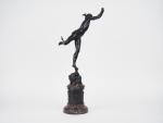 JEAN DE BOLOGNE (d'après).
"Mercure ailé".
Sculpture en bronze à patine brune,...