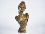 Luigi BALIANI. 
"Jeune fille en buste".
Sculpture en bronze à patine...