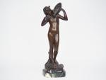 Antoine BOFILL.
"Jeune femme à la cruche".
Sculpture en bronze à patine...