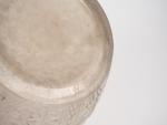 R. LALIQUE.
Vase "Domrémy" ou vase "chardons" en verre blanc soufflé-moulé...