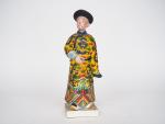 Statuette en terre cuite représentant un mandarin manchu debout, tête...