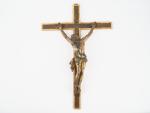 Grand crucifix en bronze XIXème 
Dim. 58 x 40 cm....