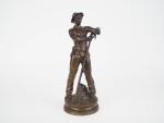 GAUDEZ.
"Le faucheur". 
Sculpture en bronze à patine brune, signée.
H. 32...