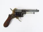 Revolver type Lefaucheux calibre 9mm à broche, détente repliable, canon...