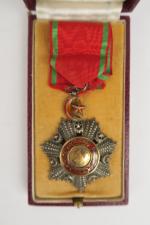 Très bel insigne (étoile de commandeur) de l'ordre Ottoman du...