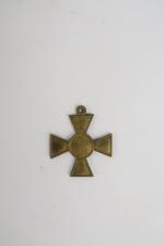 Refrappe ancienne en bronze en forme de croix de st...