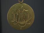 Médaille religieuse en or jaune, figurant Sainte Thérèse de Lisieux.
Diam....