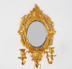 Miroir d'applique de style Louis XV en bronze doré à...
