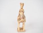 Chine, période Tang VII-VIIIe siècle, 
Statuette en terre cuite représentant...