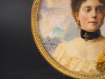 DE L&EGER. 
Miniature XIXème " portrait de jeune femme ".
Aquarelle...