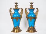 Paire de vases Napoléon III en faïence bleu persan montés...