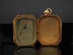 Pendentif porte-photo Napoléon III en or jaune, à décor de...
