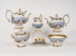 Service à thé Napoléon III en porcelaine de Paris, à...